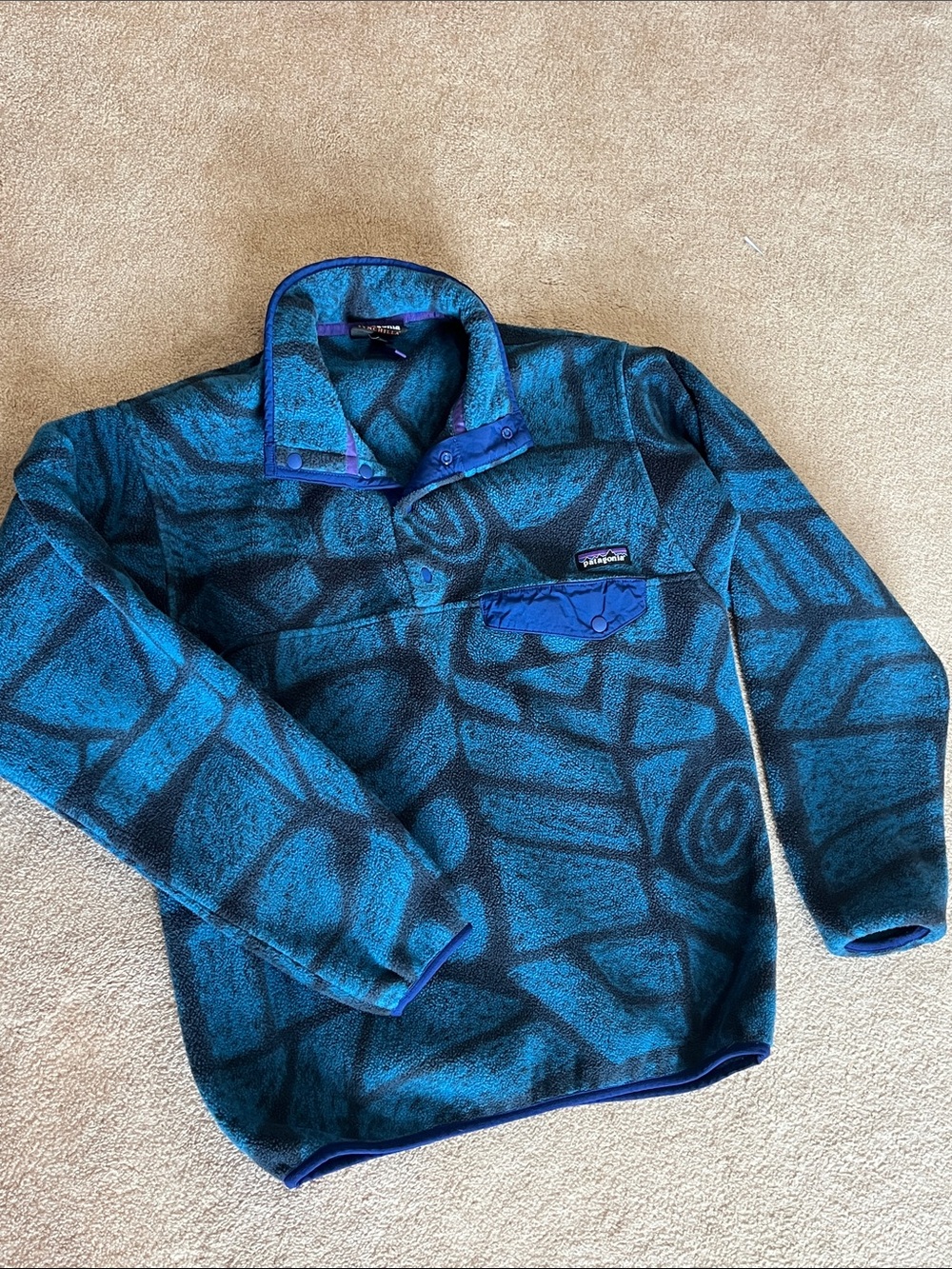 Patagonia Teal and Black Abstract Synchilla Pullover Fleece